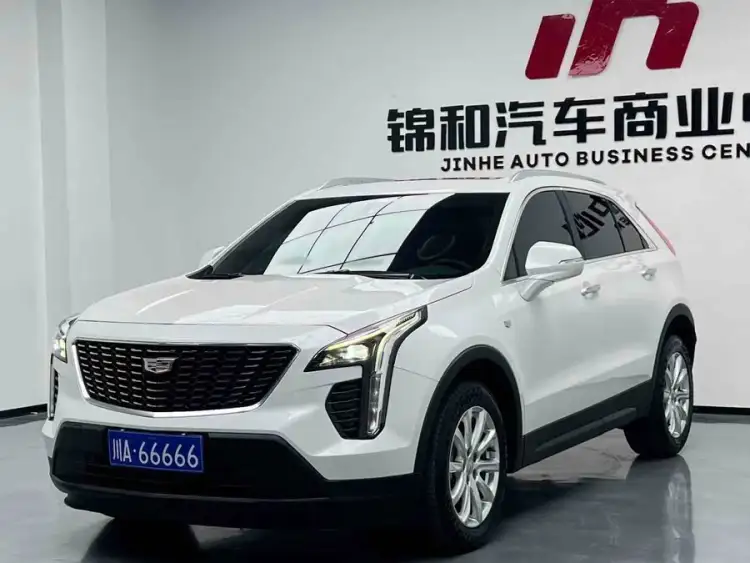 Cadillac XT4 2021 28T FWD Luxury