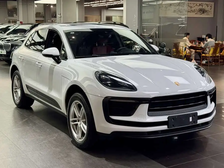 2023 Macan 2.0T