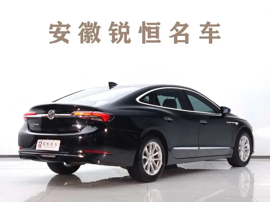 بيوك لاكروس 2021 552T الفاخرة