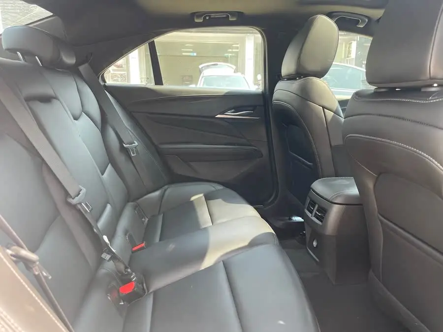 كاديلاك CT4 2020 28T أنيقة