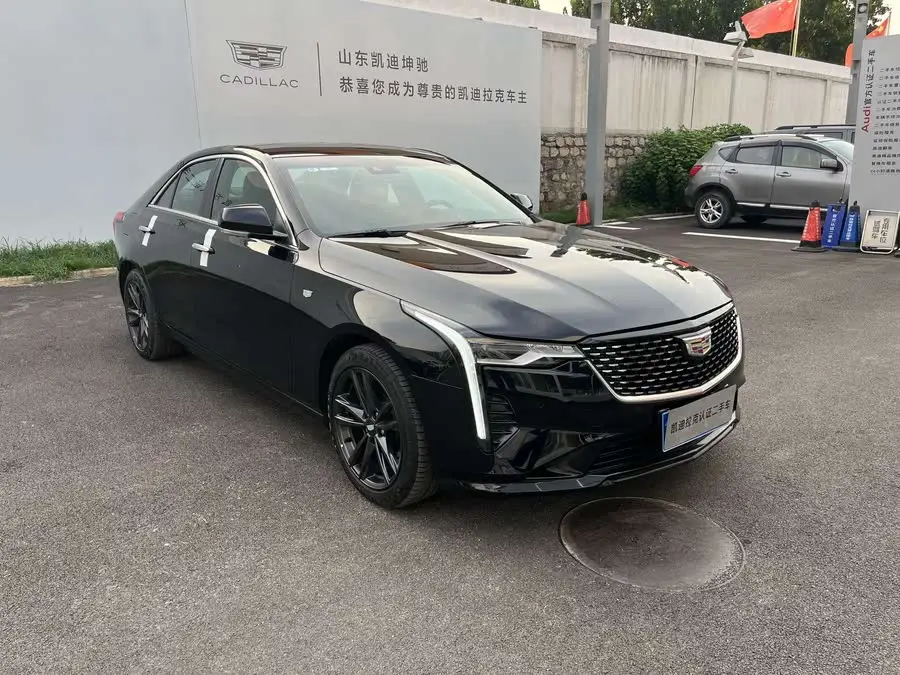 كاديلاك CT4 2023 28T الفاخرة