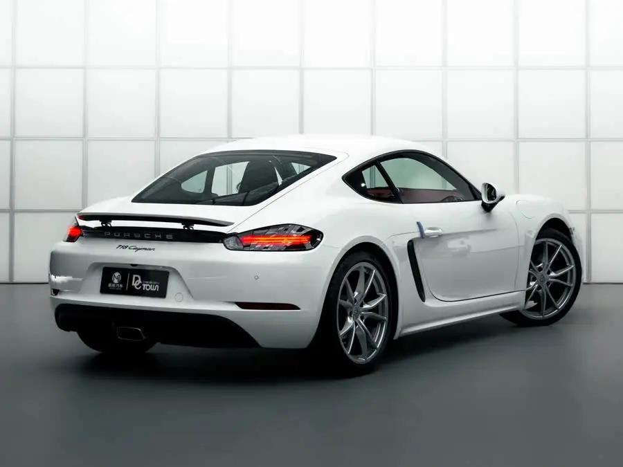 Porsche 718 2022 Cayman 2.0T