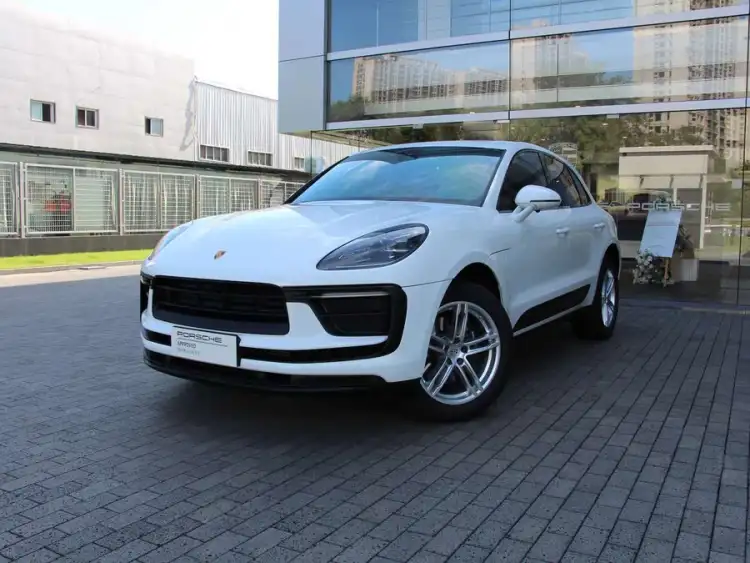 2023 Macan 2.0T