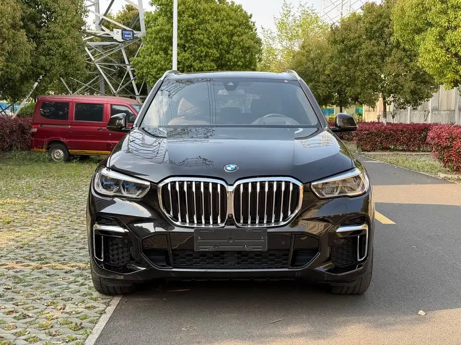 BMW X5 2022 xDrive 40Li Luxury M Sport Package