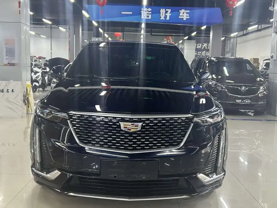 كاديلاك XT6 2021 28T طراز سبعة مقاعد دفع رباعي