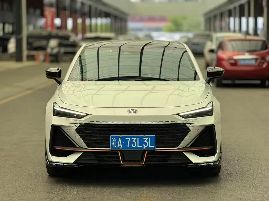 Changan UNI-V 2023 1.5T Sport Edition