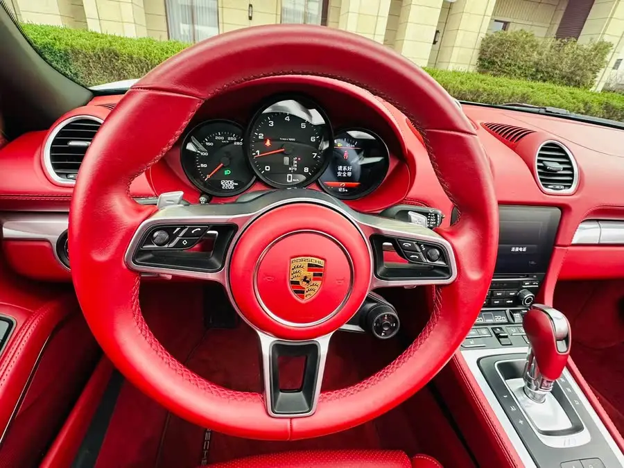 Porsche 718 2018 Model Boxster 2.0T