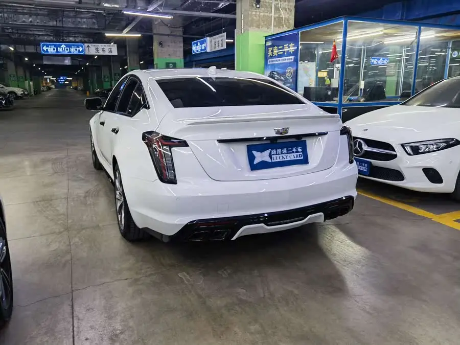 كاديلاك CT5 2020 طراز 28T الرياضي الرائد