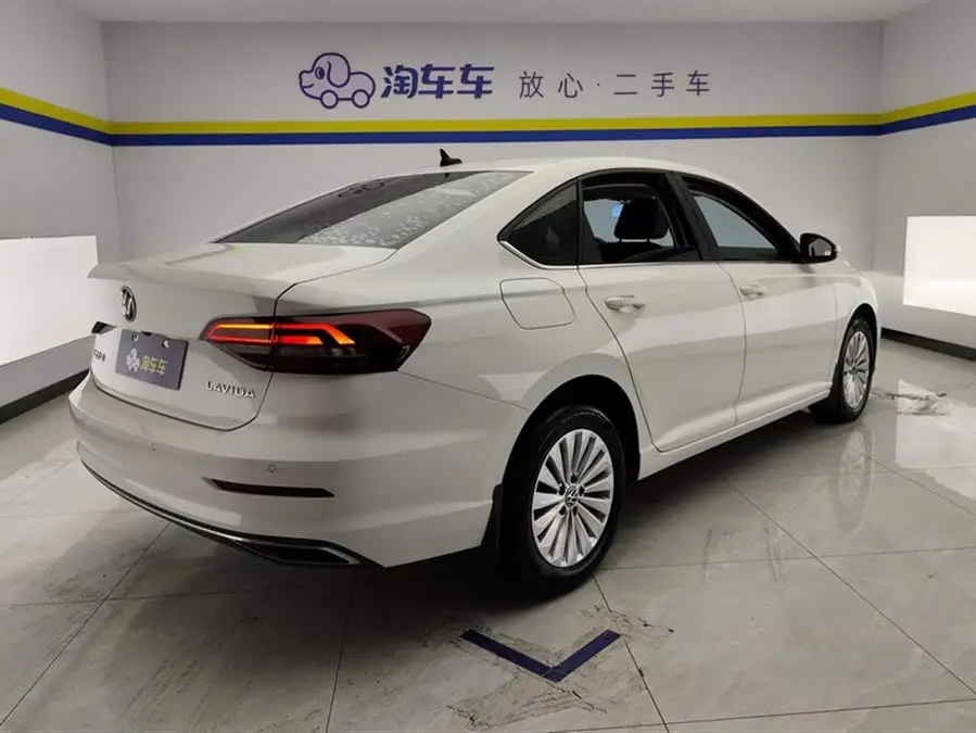 Lavida 2022 1.5L Automatic Comfort Version