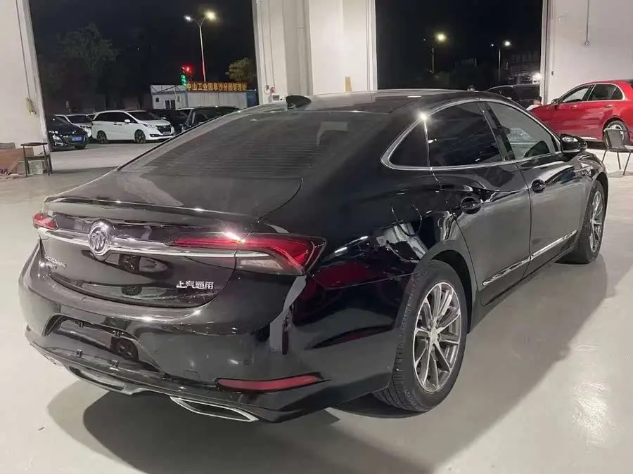 بويك لاكروس 2021 652T الفاخرة