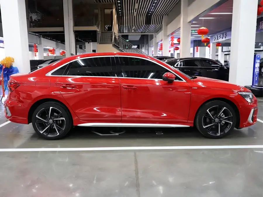 أودي A3 2021 A3L ليموزين 35 TFSI الرياضية الفاخرة