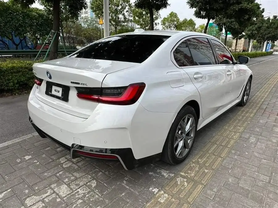 بي إم دبليو i3 2022 eDrive 35 L