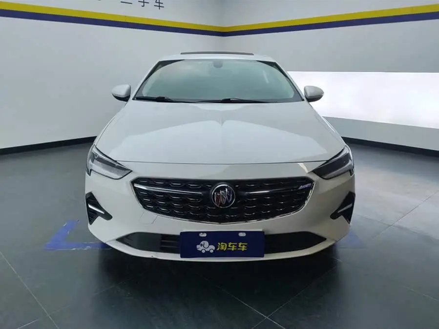 بيوك ريجال 2022 552T إصدار ذكي