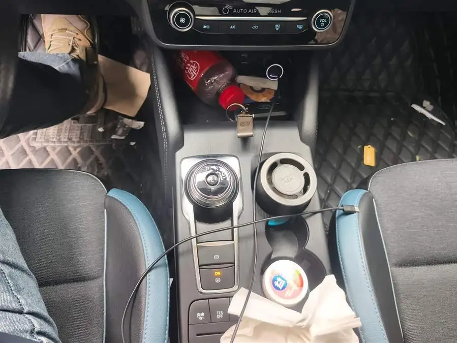 2021 فورد فوكس واغن صيد إيكوبوست 180 أوتوماتيكي تريند