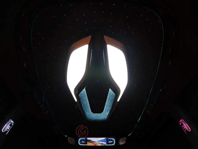 Vito 2023 Model 2.0T Business Edition 7-Seater