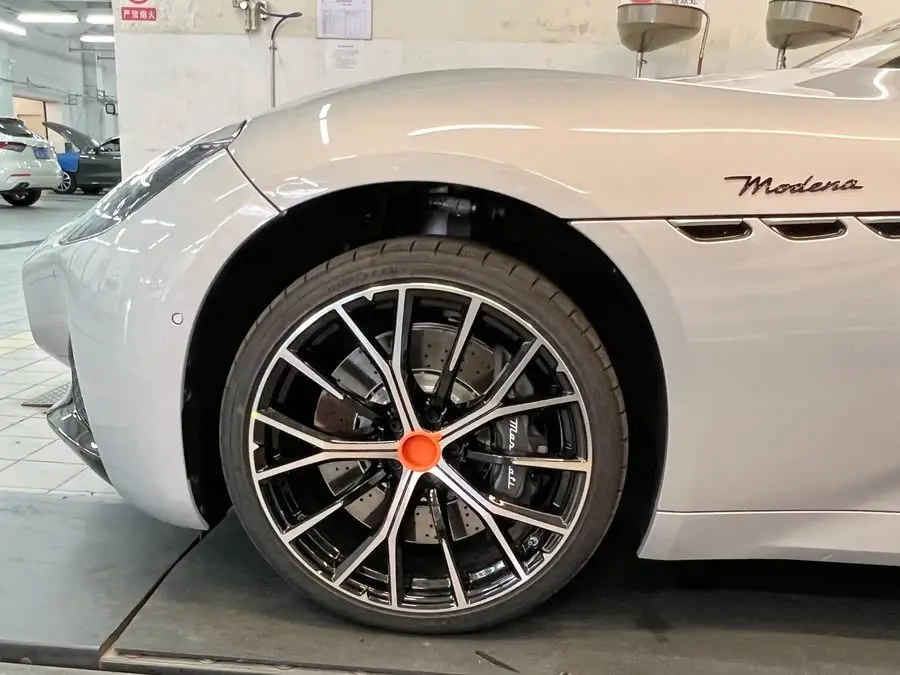 GranTurismo 2023 3.0T Modena