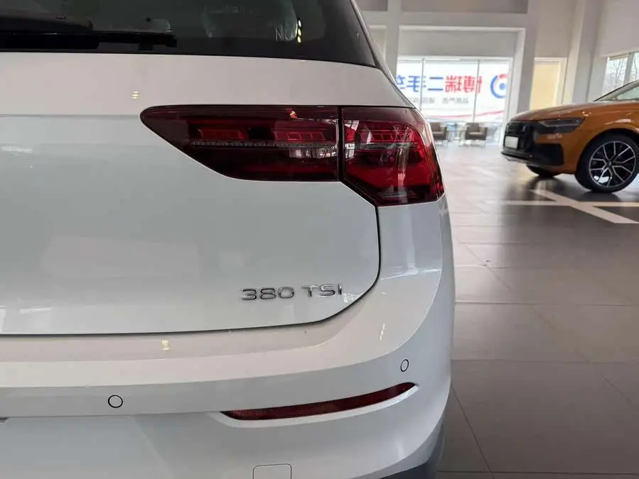 غولف 2023 380TSI DSG GTI
