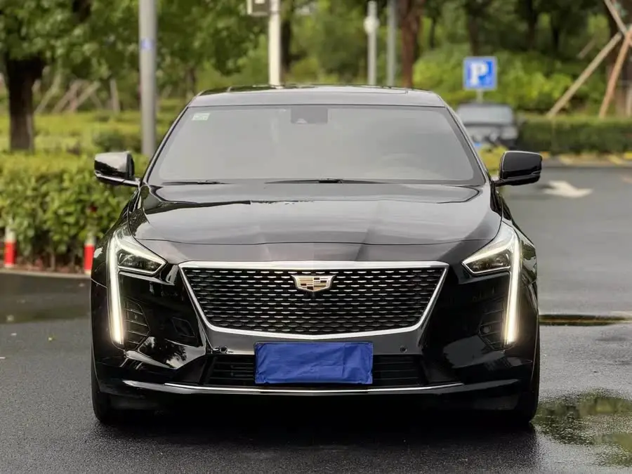 كاديلاك CT6 2021 28T الرائدة في نظام القيادة الفائقة