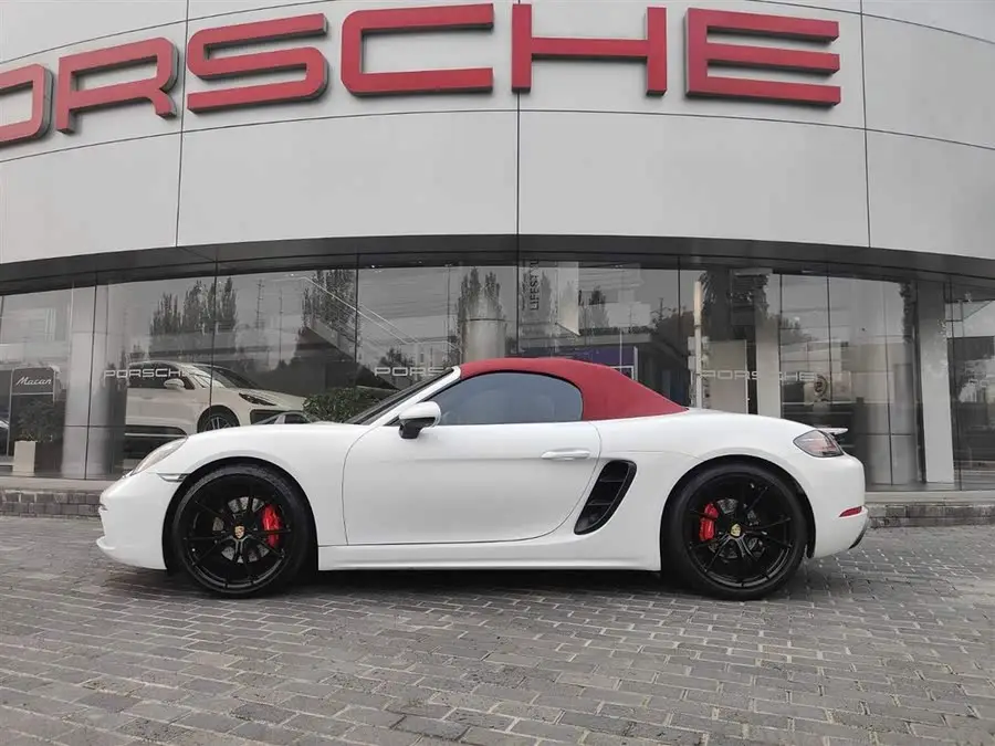 Porsche 718 2020 Model Boxster 2.0T