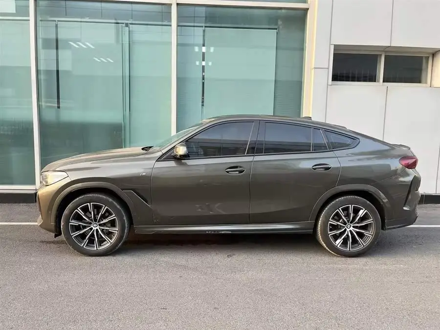 بي إم دبليو X6 2022 xDrive30i حزمة M الرياضية