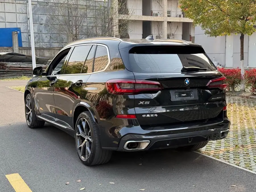 BMW X5 2022 xDrive 40Li Luxury M Sport Package