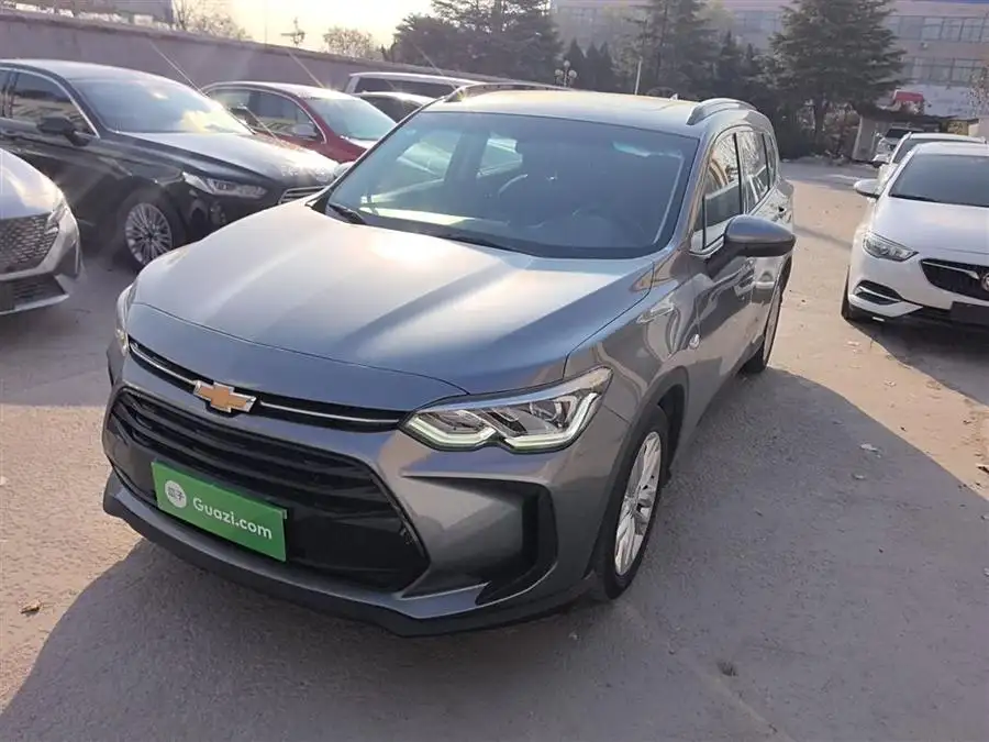 Wuling 2020 Model Light Hybrid 530T Automatic Enjoy Version (5-seater)