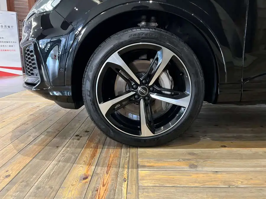 Audi Q7 2022 55 TFSI quattro S line Sport