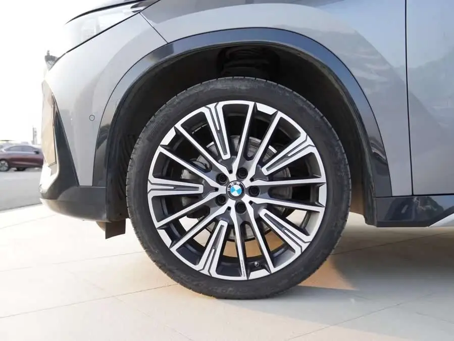 BMW X1 2023 xDrive25Li X Design Package