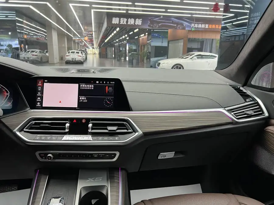 BMW X5 2022 Facelift xDrive 40Li M Sport Package