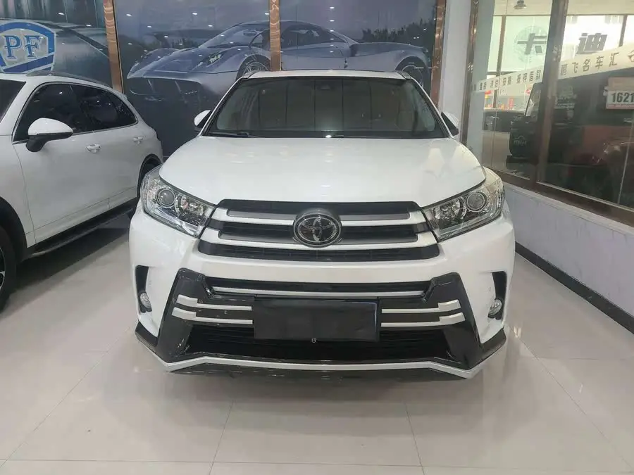 هايلاندر 2018 2.0T دفع رباعي فئة فاخرة 7 مقاعد معيار VI