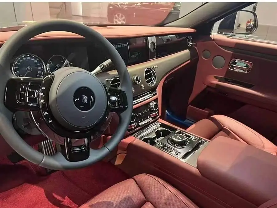 غوست 2024 6.7T النسخة ذات قاعدة العجلات القياسية