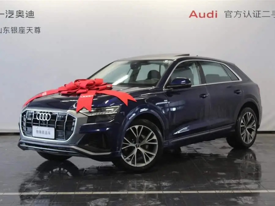 أودي Q8 2024 55 TFSI الديناميكية الفاخرة