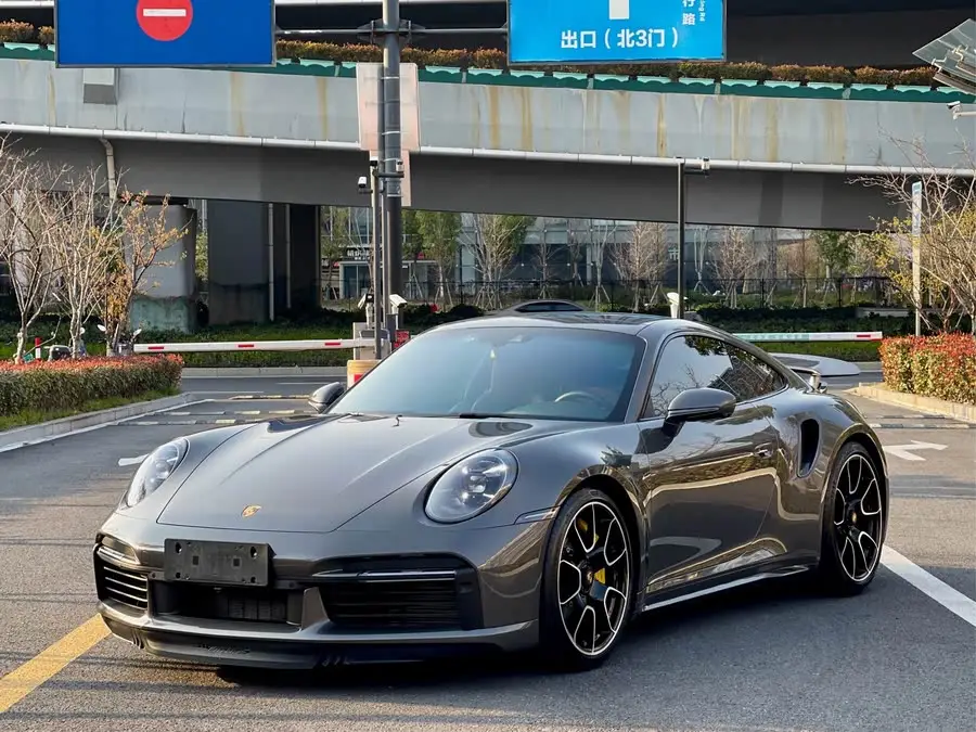 Porsche 911 2022 Turbo S 3.7T