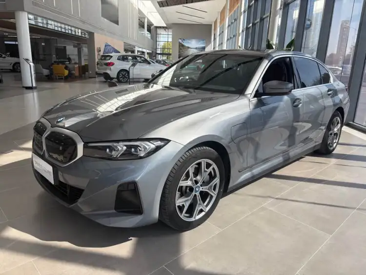 BMW i3 2024 eDrive 35 L