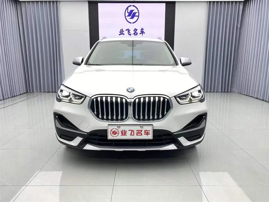 بي إم دبليو X1 2022 sDrive20Li النسخة العصرية