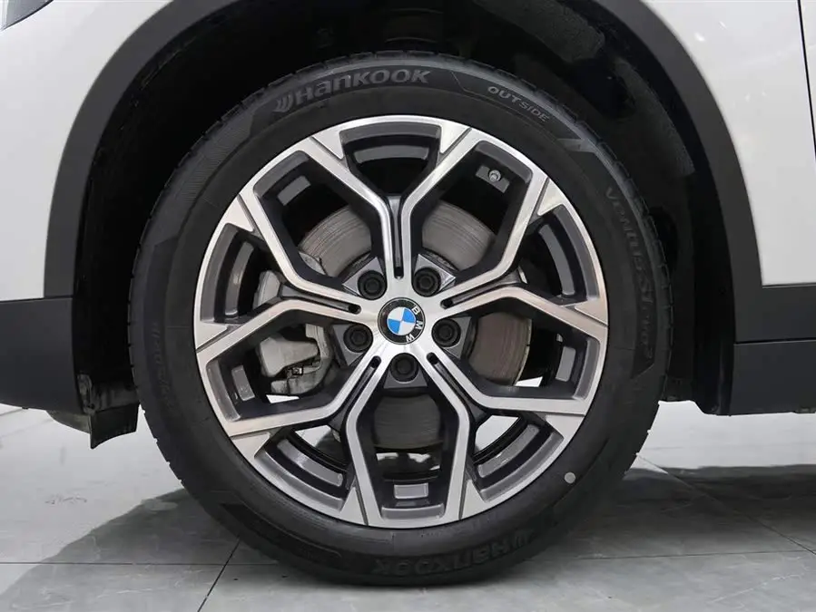 بي إم دبليو X1 2022 sDrive25Li إصدار رائد