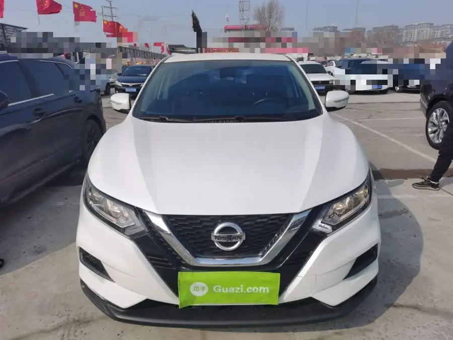 نيسان إكس تريل 2022 2.0 لتر CVT XV الذكية