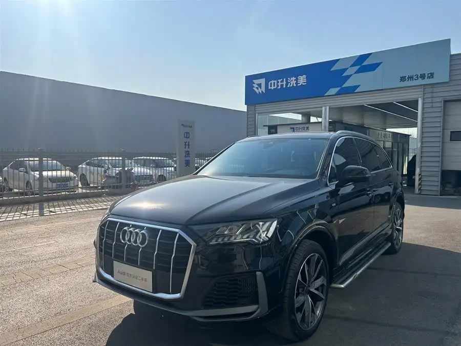 Audi Q7 2023 55 TFSI quattro S line Sport