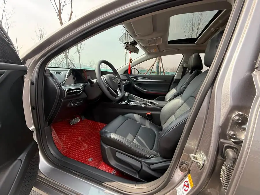 Yidong 2020 Plus Blue Whale NE 1.4T GDI DCT Premium