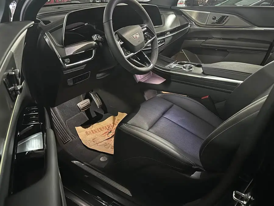 Cadillac XT5 2025 2.0T Premium