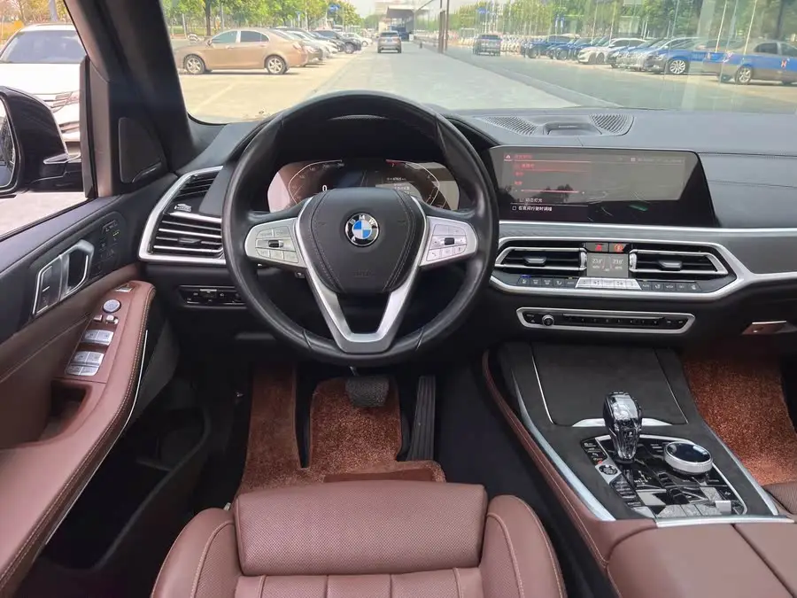 بي إم دبليو X7 2021 xDrive40i باقة فاخرة