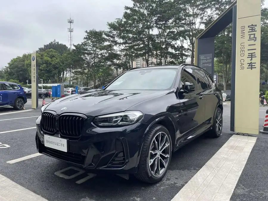 BMW X3 2023 xDrive30i Leading Model M Shadow Package