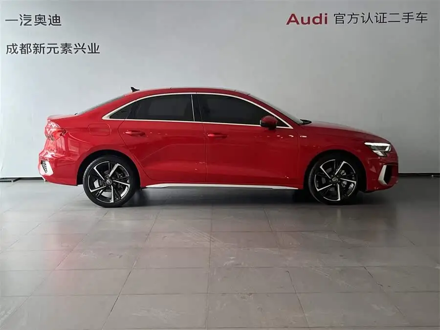 2021 أودي A3 A3L ليموزين 35 TFSI طراز رياضي أنيق