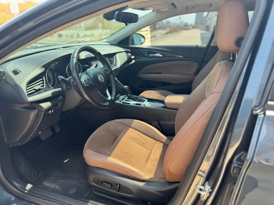 بيوك ريجال 2019 20T الطراز النخبوي الوطني V