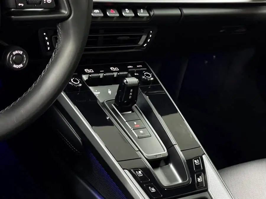 بورش 911 2023 كاريرا 3.0T