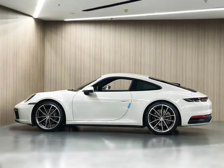 Porsche 911 2022 Carrera 3.0T