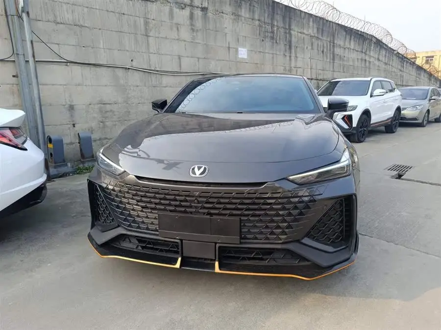 Changan UNI-V 2023 2.0T Speed Edition
