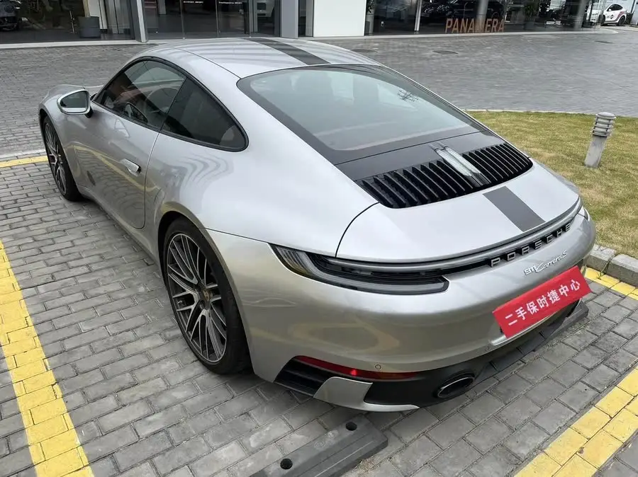 بورش 911 2023 كاريرا S 3.0T