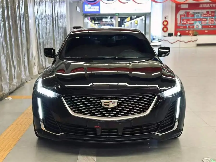 كاديلاك CT5 2023 28T الفاخرة (الإصدار القياسي)