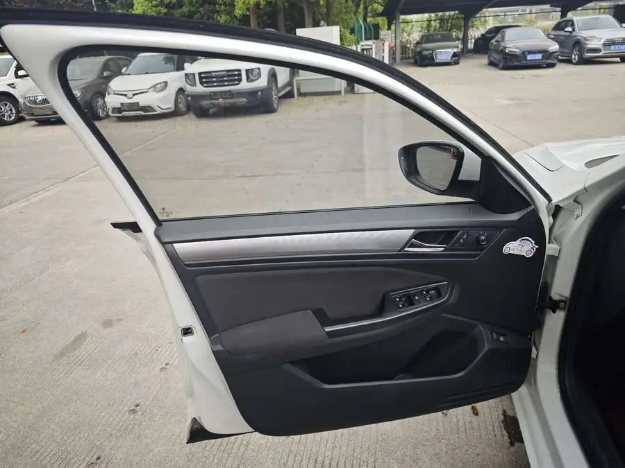 2019 Volkswagen Bora Legend 1.5L Automatic Fashion Edition National VI